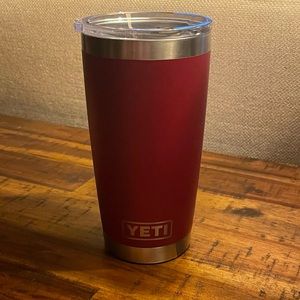 Yeti Rambler Harvest Red